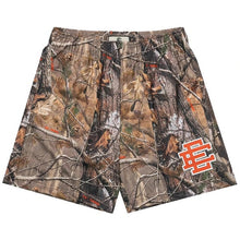 将图片加载到图库查看器，Camo Shorts
