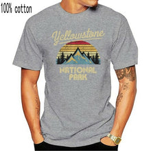 将图片加载到图库查看器，Retro Yellowstone National Park T-Shirt
