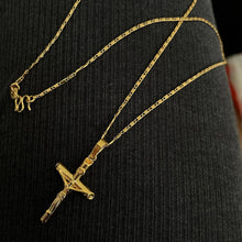 將圖片載入圖庫檢視器 Gold Plated Cross Necklace
