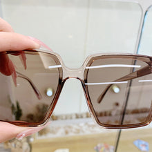 Load image into Gallery viewer, Designer Square Sunglasses
