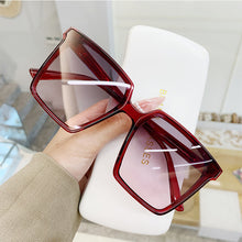 Load image into Gallery viewer, Designer Square Sunglasses
