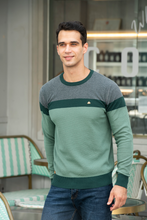 Load image into Gallery viewer, Spliced Cotton Men&#39;s Sweater
