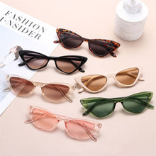 将图片加载到图库查看器，2022 New Vintage Cat Eye Sunglasses
