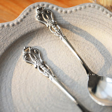 Load image into Gallery viewer, Royal Spoon Fork Set
